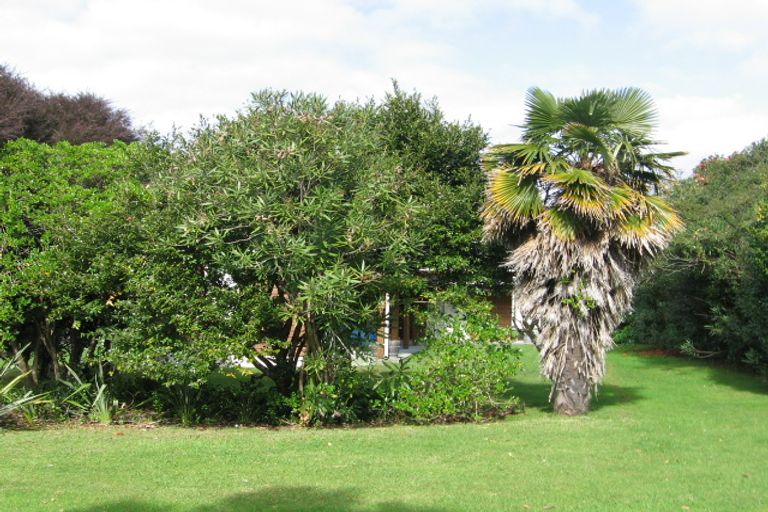 Photo of property in 28 Harsant Avenue, Hahei, Whitianga, 3591