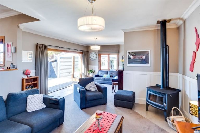 Photo of property in 1 Campaign Street, Napier South, Napier, 4110