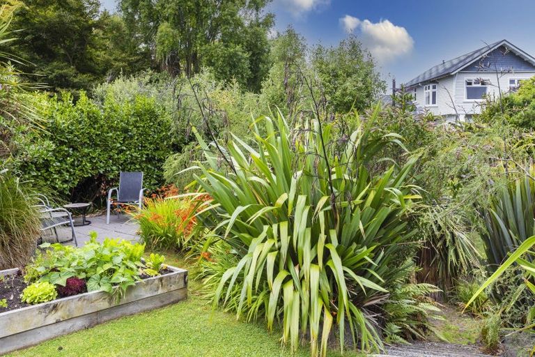 Photo of property in 55 Kotare Street, Fendalton, Christchurch, 8041