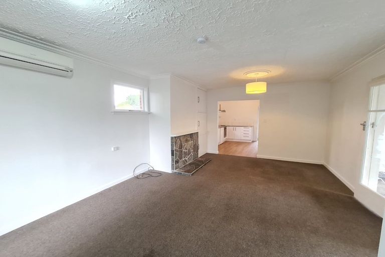 Photo of property in 99 Avonhead Road, Avonhead, Christchurch, 8042