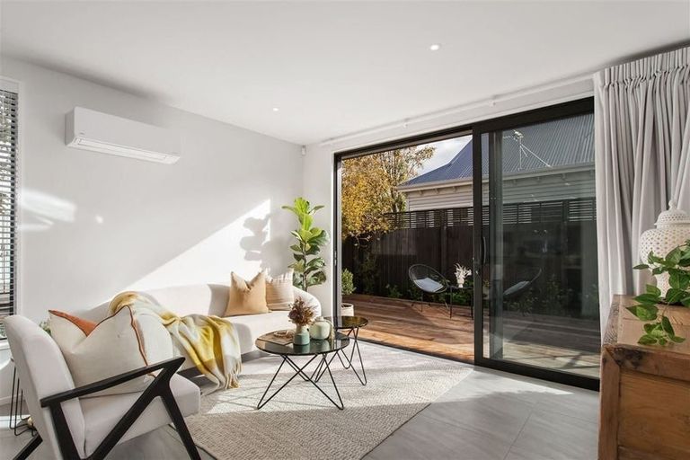 Photo of property in 202c Edgeware Road, Edgeware, Christchurch, 8013