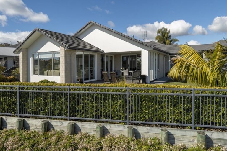 Photo of property in 18 Belgrave Close, Bethlehem, Tauranga, 3110