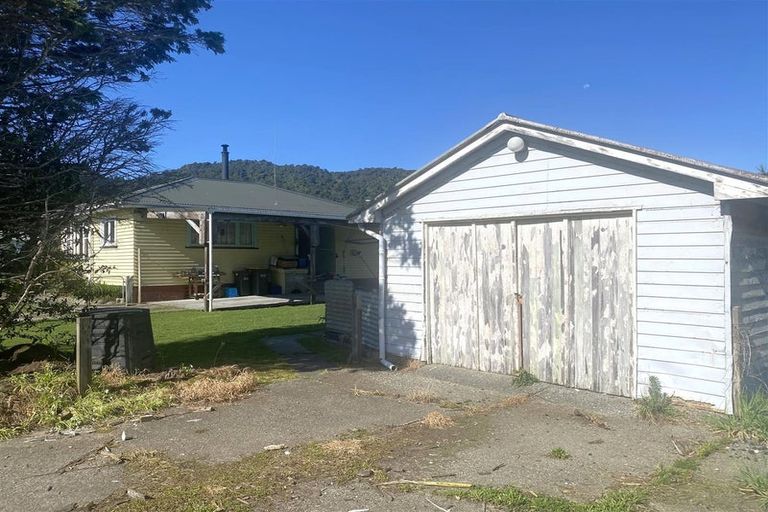 Photo of property in 12 Peel Street, Cobden, Greymouth, 7802