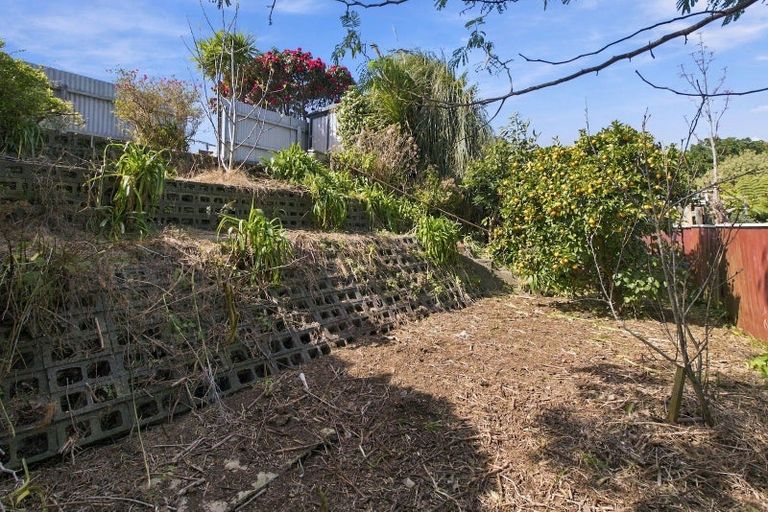 Photo of property in 28 Annandale Street, Lynmouth, New Plymouth, 4310