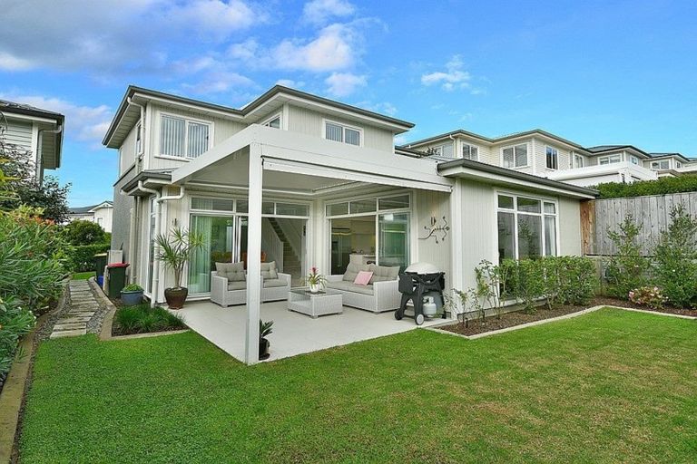 Photo of property in 65 Panorama Heights, Orewa, 0931