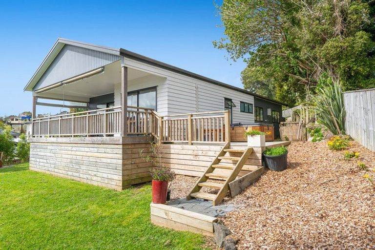 Photo of property in 4 St Julia Court, Helensville, 0800