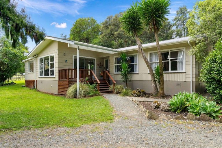 Photo of property in 16 Kokopu Block Road, Maungatapere, Whangarei, 0179