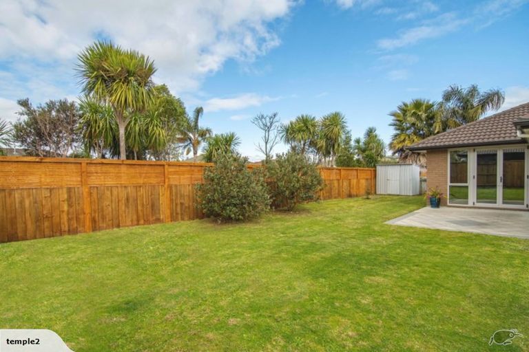 Photo of property in 12 Evelyn Place, Papamoa Beach, Papamoa, 3118
