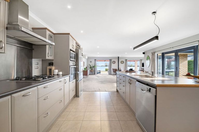 Photo of property in 8 Penbury Close, Huntingdon, Ashburton, 7774