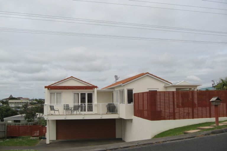 Photo of property in 1a Layton Road, Manly, Whangaparaoa, 0930