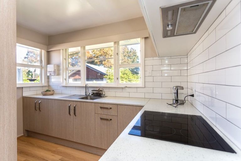 Photo of property in 10 Curletts Road, Sockburn, Christchurch, 8042