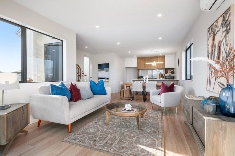 Photo of property in 41 Baumea Rise, Massey, Auckland, 0614