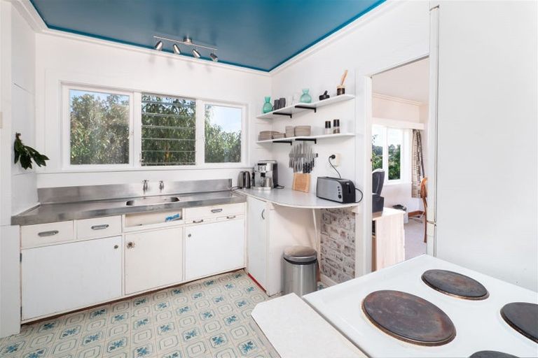 Photo of property in 34 Oneroa Road, Russell, 0202