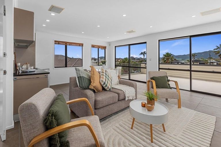 Photo of property in 38 Key West Drive, One Tree Point, 0118