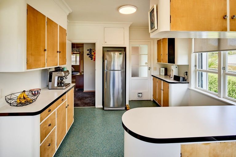 Photo of property in 43a Cockayne Road, Khandallah, Wellington, 6035