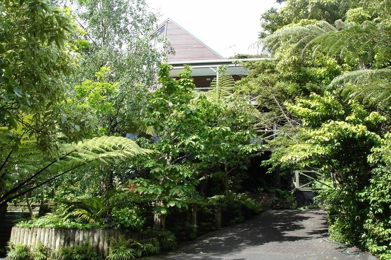 Photo of property in 126a Cheviot Road, Lowry Bay, Lower Hutt, 5013