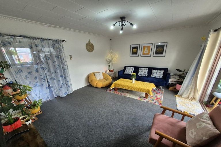 Photo of property in 2/74a Randolph Street, Woolston, Christchurch, 8062