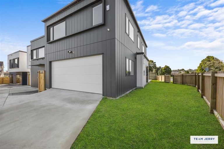 Photo of property in 339a Bucklands Beach Road, Bucklands Beach, Auckland, 2012