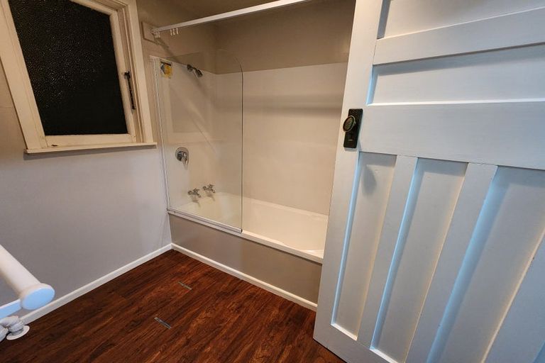 Photo of property in 8 Heretaunga Street, Petone, Lower Hutt, 5012