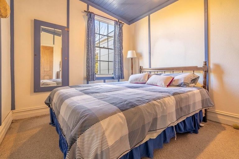 Photo of property in 8 Fraser Street, Clyde, 9330