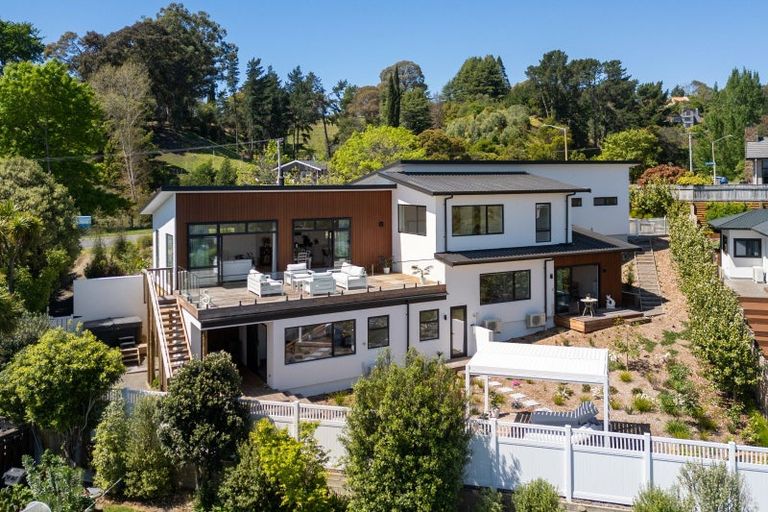 Photo of property in 64 Durham Drive, Havelock North, 4130