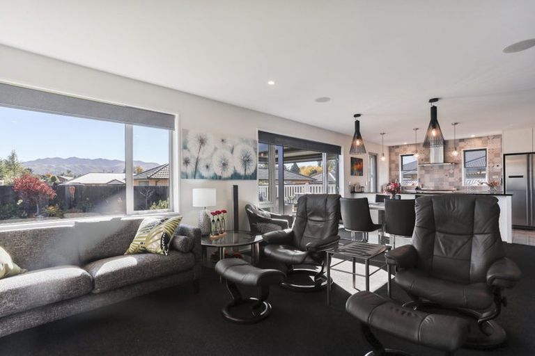 Photo of property in 24 Weka Street, Oxford, 7430