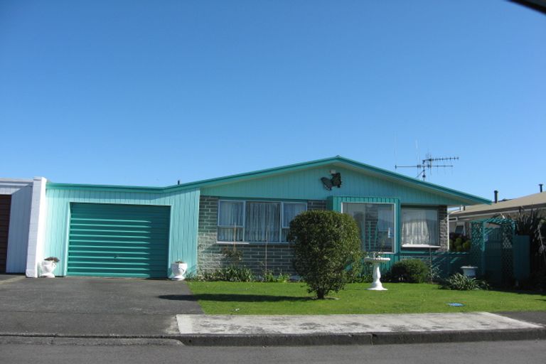 Photo of property in 5 Guildford Street, Levin, 5510