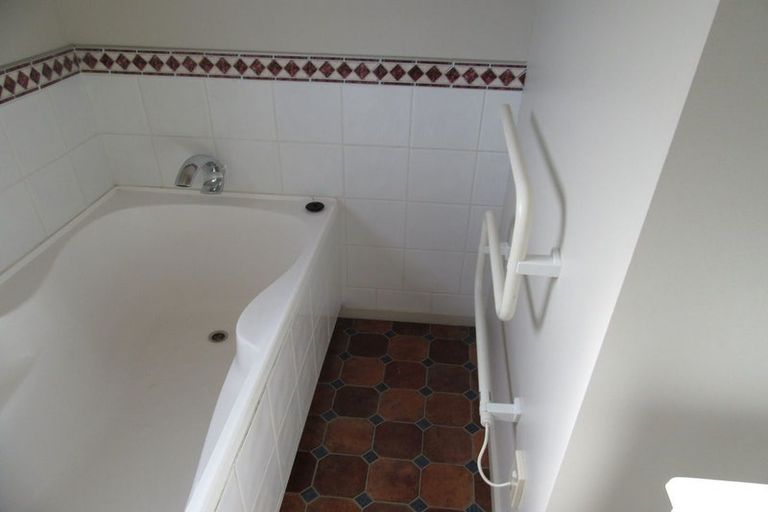 Photo of property in 7a Wentworth Street, Ilam, Christchurch, 8041