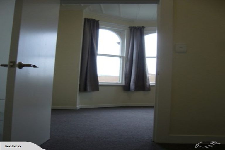 Photo of property in 4 Hawker Street, Mount Victoria, Wellington, 6011