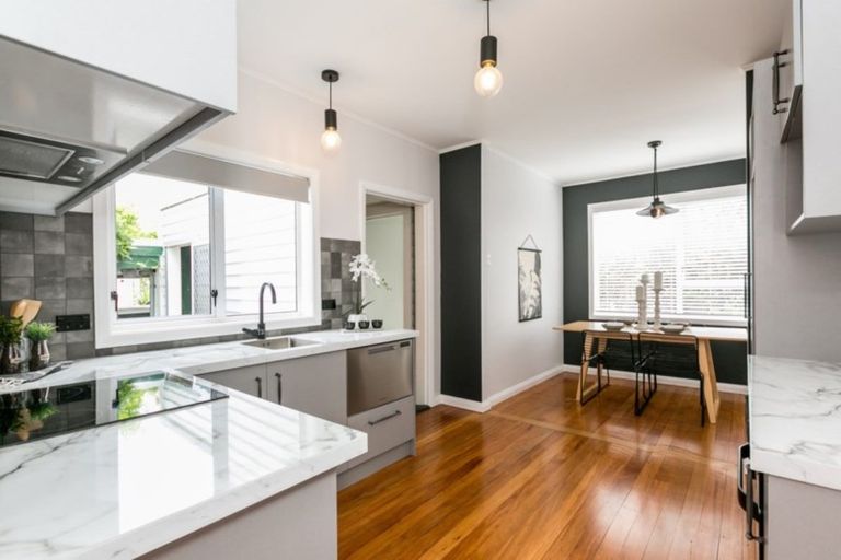 Photo of property in 12 Alpers Terrace, Marewa, Napier, 4110