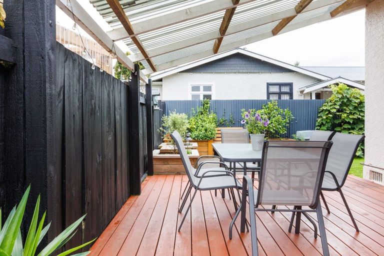 Photo of property in 475 College Street, Hokowhitu, Palmerston North, 4410
