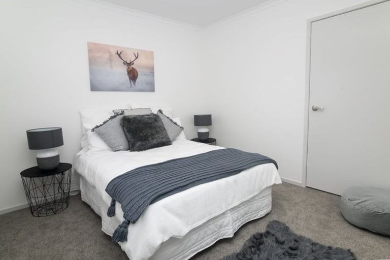 Photo of property in 25 Vogwill Road, Kumeu, 0810