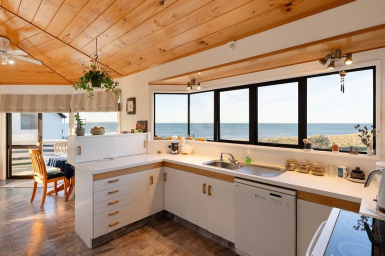 Photo of property in 6a Marjorie Lane, Papamoa Beach, Papamoa, 3118