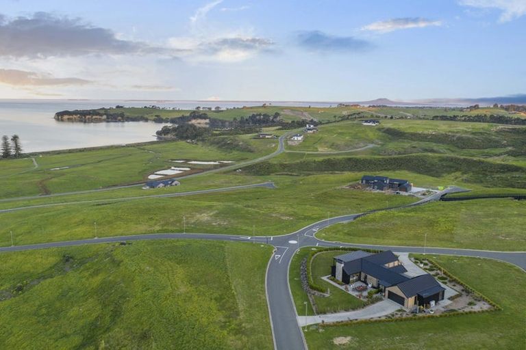 Photo of property in 5 Hurihuri Road, Okura Bush, Silverdale, 0794