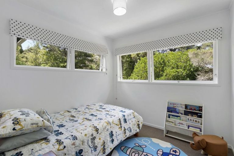 Photo of property in 92 Park Hill Road, Birkenhead, Auckland, 0626