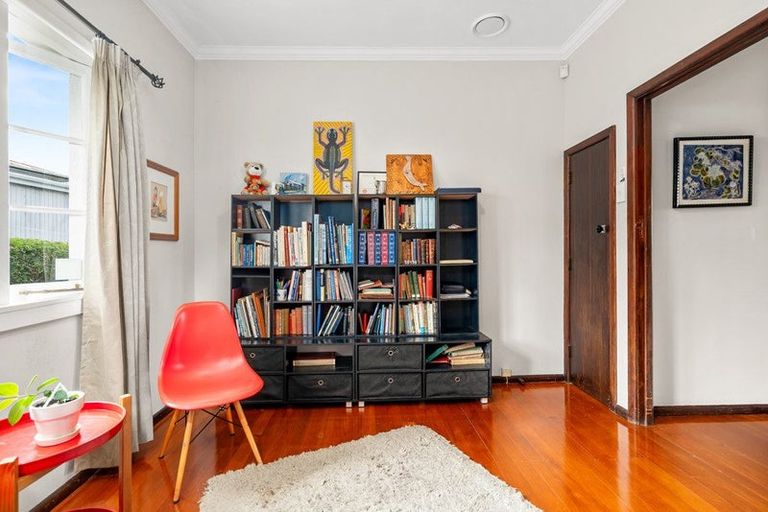 Photo of property in 38 Third Avenue, Avenues, Whangarei, 0110