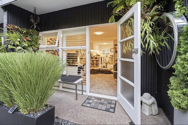 Photo of property in 6/29a Birdwood Crescent, Parnell, Auckland, 1052