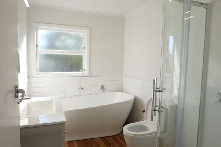 Photo of property in 2 Lorien Court, Raumati Beach, Paraparaumu, 5032