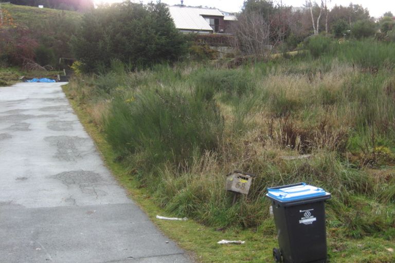 Photo of property in 68 Wynyard Crescent, Fernhill, Queenstown, 9300