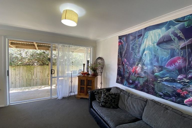 Photo of property in 18a Hutchins Street, Waitara, 4320