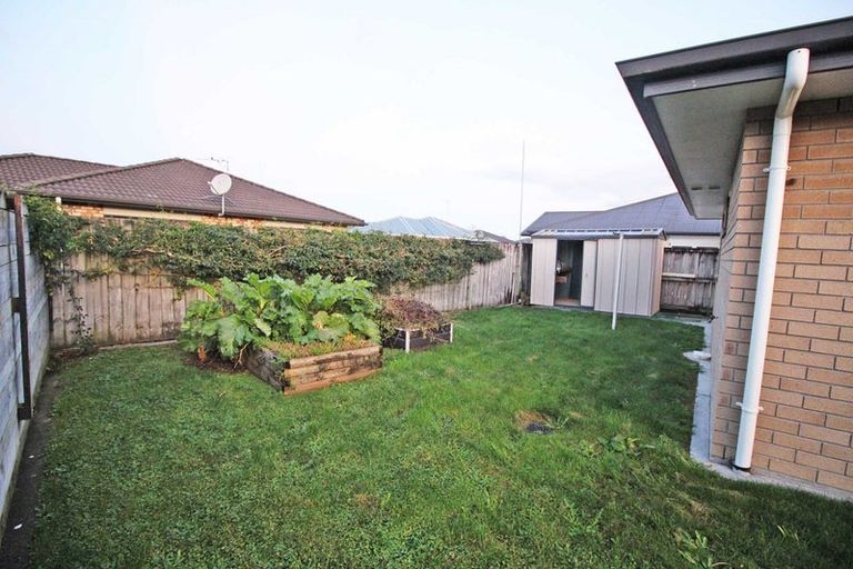 Photo of property in 18 Shrule Place, Huntington, Hamilton, 3210