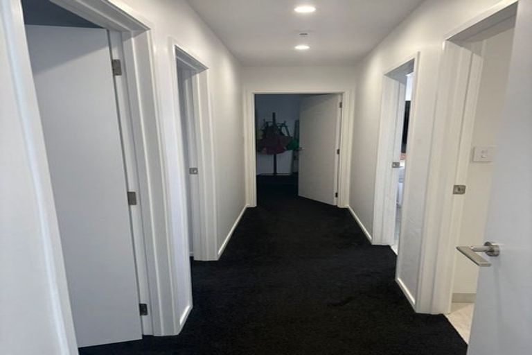 Photo of property in 120 Seaview Road, Westown, New Plymouth, 4310