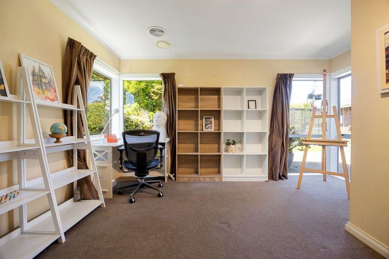 Photo of property in 38 Ashley Street, St Andrews, Hamilton, 3200