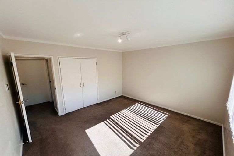 Photo of property in 4/4 Meadow Street, Mount Wellington, Auckland, 1062