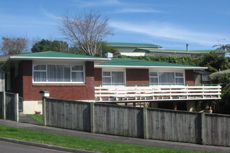 Photo of property in 26 Beaumont Crescent, Frankleigh Park, New Plymouth, 4310