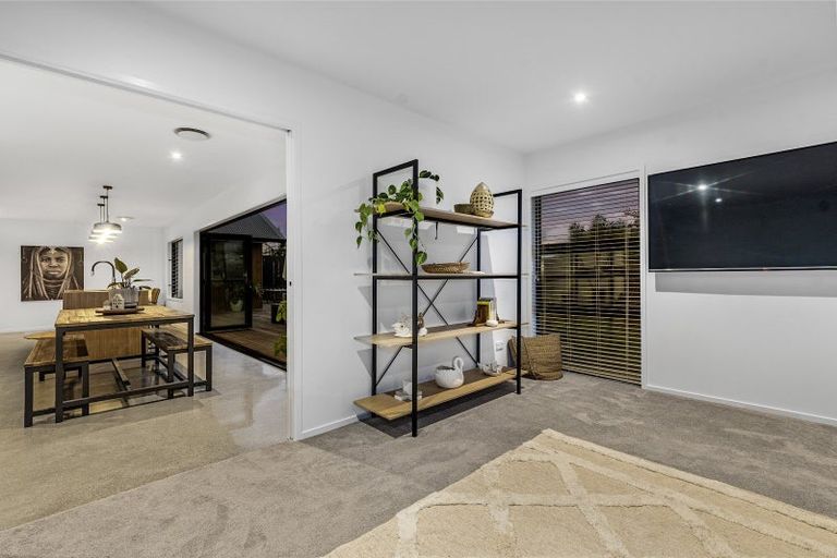 Photo of property in 8 Senecio Way, Papamoa Beach, Papamoa, 3118