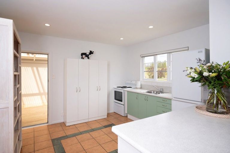 Photo of property in 2 Leyland Road, Te Awanga, 4102