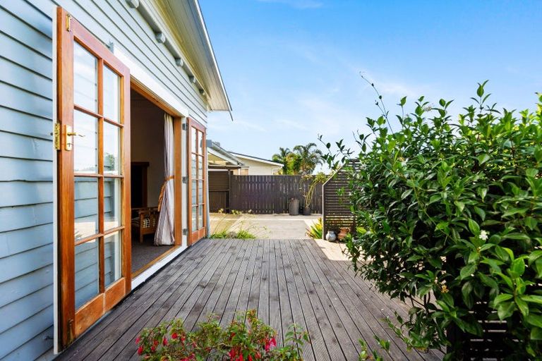 Photo of property in 23 Taradale Road, Marewa, Napier, 4110