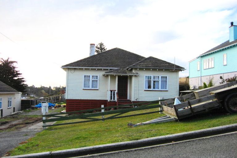 Photo of property in 35 Craig Street, Palmerston, 9430