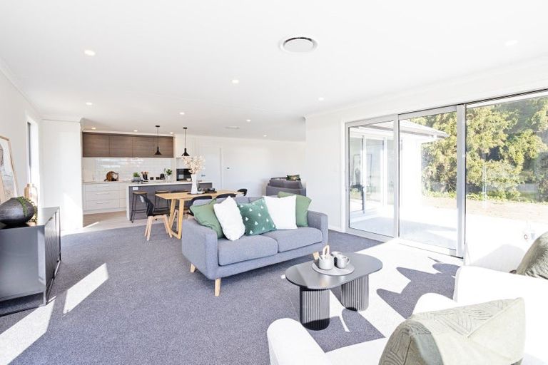 Photo of property in 92 Blairlogie Close, Otatara, Invercargill, 9879